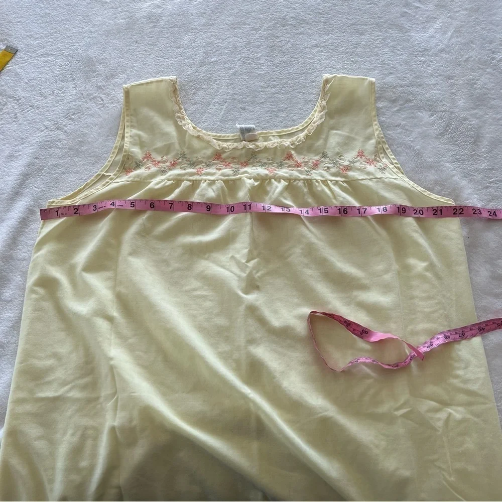 Vintage KATY Pale Yellow Night Gown